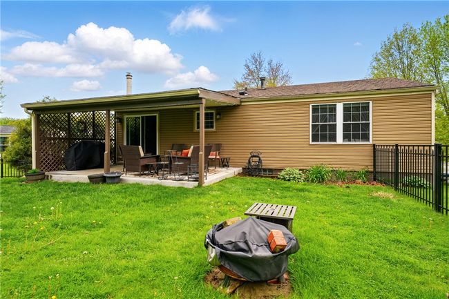 909 Fox Run Cir, House other with 3 bedrooms, 2 bathrooms and 1 parking in Cranberry Twp PA | Image 29