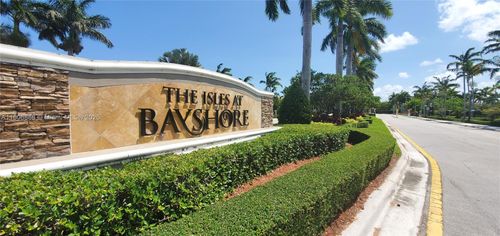 18-22631 Sw 88th Pl, Cutler Bay, FL, 33190-2045 | Card Image