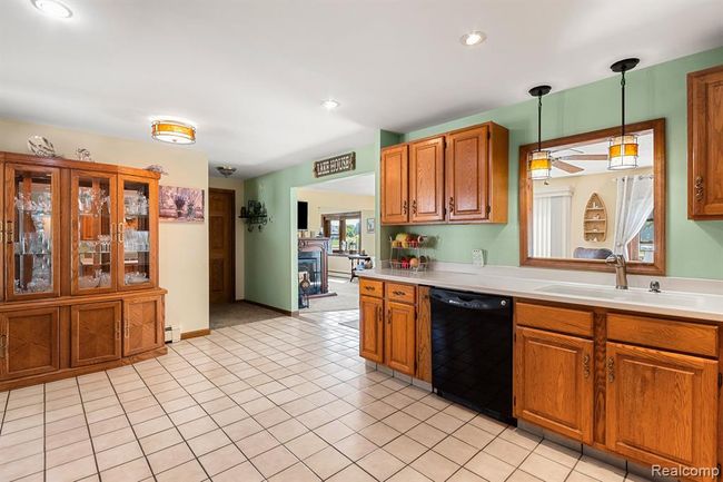 8856 Kingsley Drive, Home with 3 bedrooms, 3 bathrooms and null parking in Cambridge Twp MI | Image 7