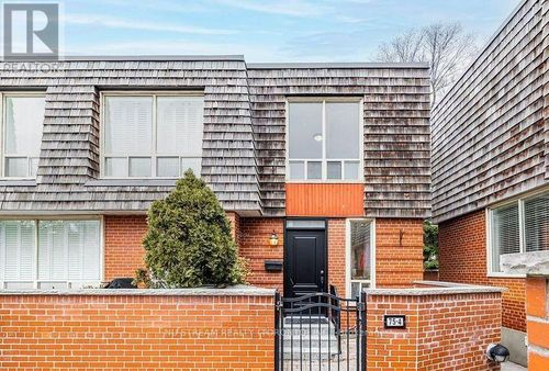 main-4- 75 Upper Canada Drive, Toronto (St. Andrew-Windfields), ON, M2P2A2 | Card Image
