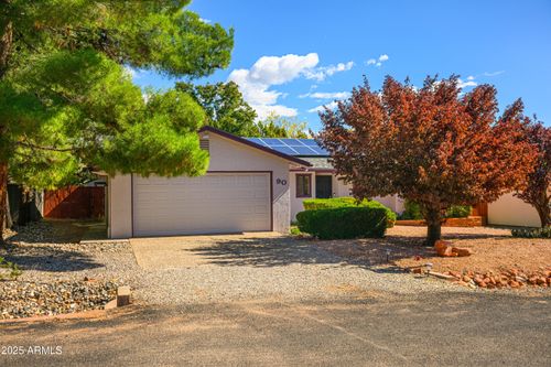 90 Page Pkwy, Sedona, AZ, 86336-5237 | Card Image
