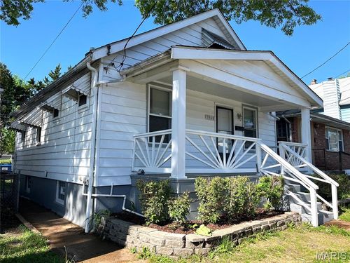 3968 Schiller Pl, Saint Louis, MO, 63116-3346 | Card Image