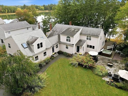 68 Fairview Ave, Pembroke, MA, 02359 | Card Image