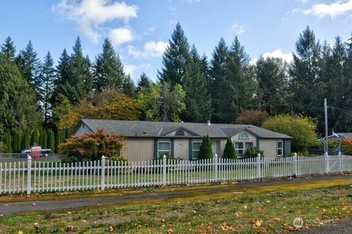 15912 Agate St Se, Yelm, WA, 98597-9106 | Card Image