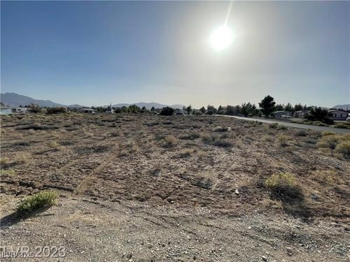 3021 Ramona Ln, Pahrump, NV, 89048-5201 | Card Image