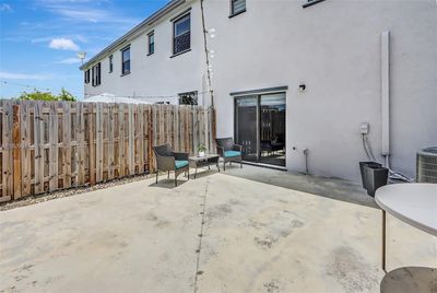 18106 Sw 148th Rd, Townhouse with 3 bedrooms, 2 bathrooms and null parking in Miami FL | Image 3