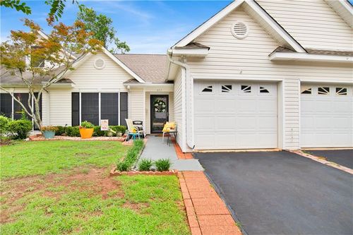643 Spring Lake Court, Mobile, AL, 36695 | Card Image