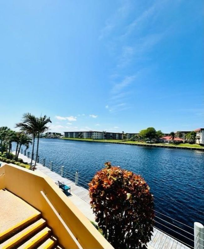 APT-212 - 1150 Hillsboro Mile, Condo with 2 bedrooms, 2 bathrooms and null parking in Hillsboro Beach FL | Image 43