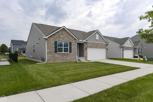 58530 Westmoore Cir, New Haven, MI, 48048-3412 | Card Image