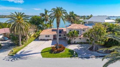 17323 Kennedy Drive, House other with 5 bedrooms, 3 bathrooms and null parking in North Redington Beach FL | Image 1