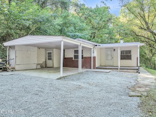 126 Moore Ln, Powell, TN, 37849-7328 | Card Image