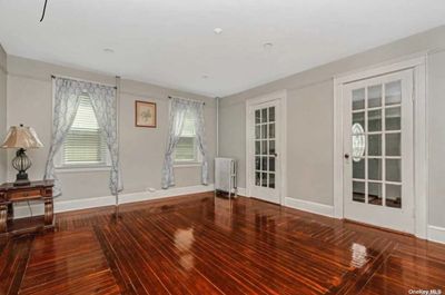 19 Hamilton, House other with 3 bedrooms, 2 bathrooms and null parking in Hempstead NY | Image 2