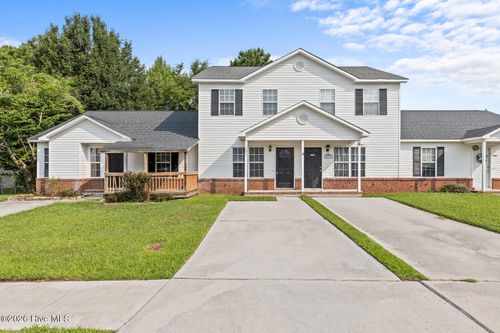 1095 W Pueblo Dr, Jacksonville, NC, 28546-9503 | Card Image