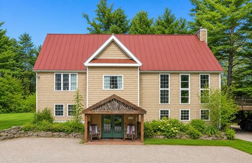 4427 W Hill Rd S, Jamaica, VT, 05343-8817 | Card Image