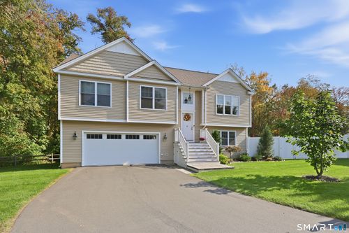 9 Winthrop Dr, Farmington, CT, 06032-3406 | Card Image