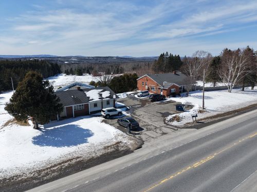217 Houlton Road, Presque Isle, ME, 04769 | Card Image