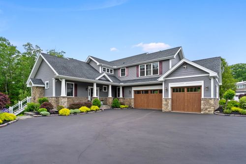 74 Childs Dr, Dover, NH, 03820-5122 | Card Image