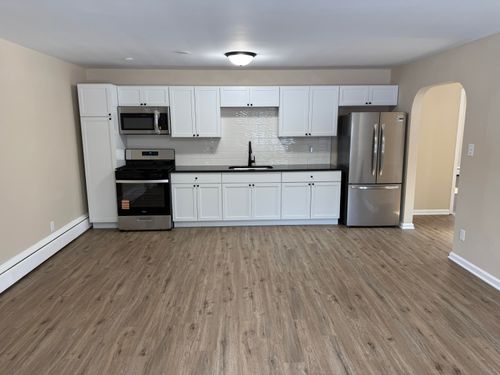 1359 State St, Hobart, IN, 46342-6055 | Card Image