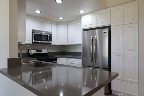 39 Alicante Aisle, Irvine, CA, 92614-5928 | Card Image