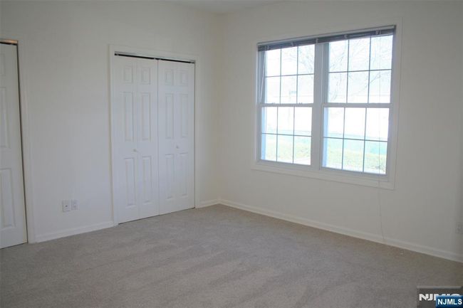 16 N Maple Ave, Condo with 1 bedrooms, 1 bathrooms and null parking in Park Ridge NJ | Image 5