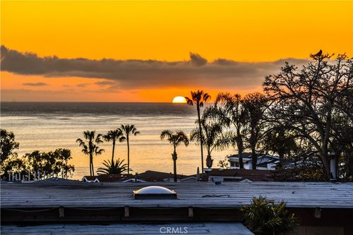 30722 Marilyn Dr, Laguna Beach, CA, 92651-8124 | Card Image