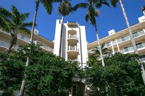 502-3600 Oaks Clubhouse Dr, Pompano Beach, FL, 33069-3695 | Card Image