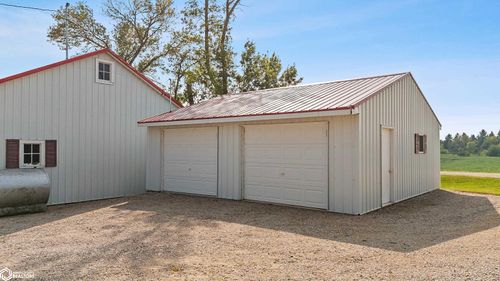 2480 Palm Ave, Garner, IA, 50438-8615 | Card Image