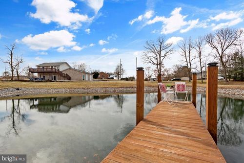 217 Wildlife Ln, SHENANDOAH, VA, 22849-3801 | Card Image