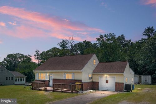 489 Martin Dr, Millersville, MD, 21108-1637 | Card Image