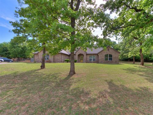 1595 Red River Cir, Edmond, OK, 73025-2556 | Card Image