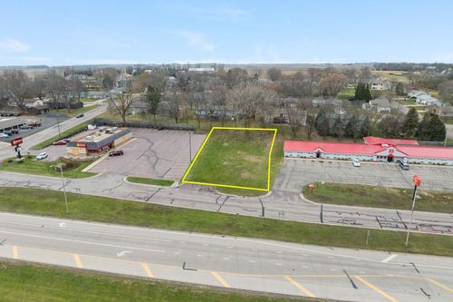 240 3rd Ave S, Windom, MN, 56101-1860 | Card Image