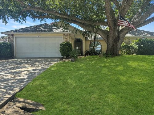 117 Hinchman Ave, Sebastian, FL, 32958-6705 | Card Image