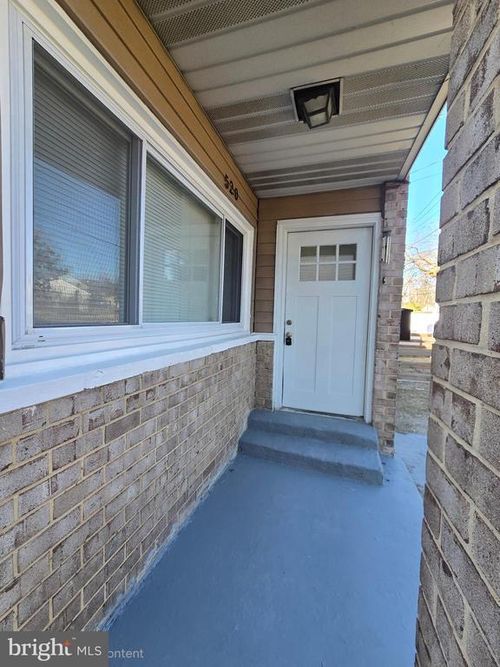 520 56th St Ne, WASHINGTON, DC, 20019-6716 | Card Image