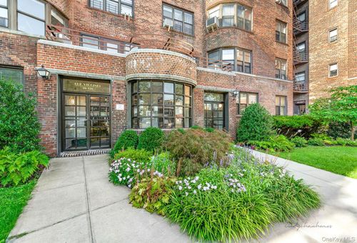 apt-5-98 Queens Blvd, Rego Park, NY, 11374-4338 | Card Image