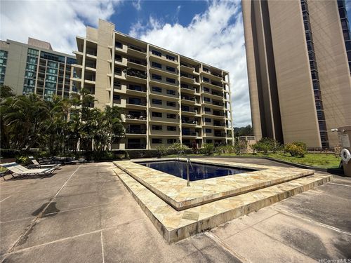 6d-21 Craigside Pl, Honolulu, HI, 96817-1758 | Card Image