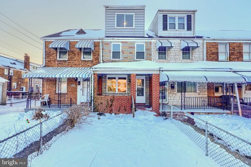 402 Chestnut Ct, DUNDALK, MD, 21222-6153 | Card Image