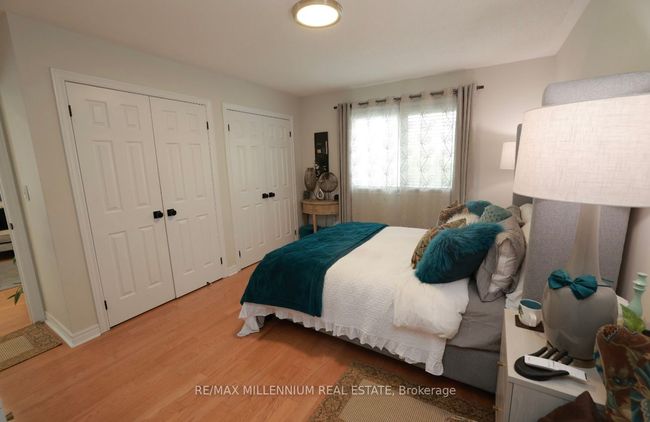 695 Poplar Rd, House other with 2 bedrooms, 4 bathrooms and 2 parking in Milton ON | Image 15