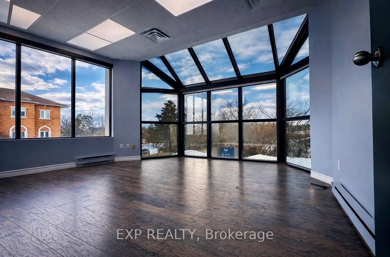 Commercial Lease in Markham 4