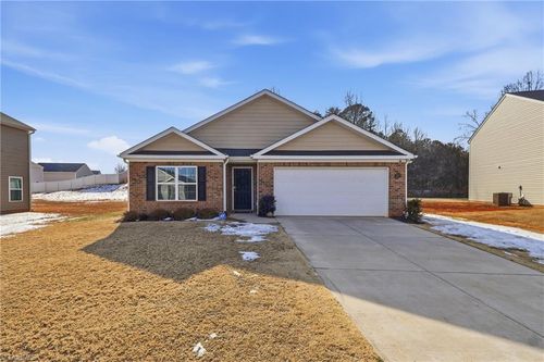 141 Emma Ct, Lexington, NC, 27295-2257 | Card Image