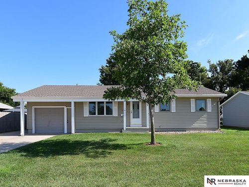 2216 E 3rd St, Fremont, NE, 68025-4631 | Card Image