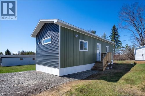 32 Carolyn Cres, Moncton, NB, E1E0H2 | Card Image