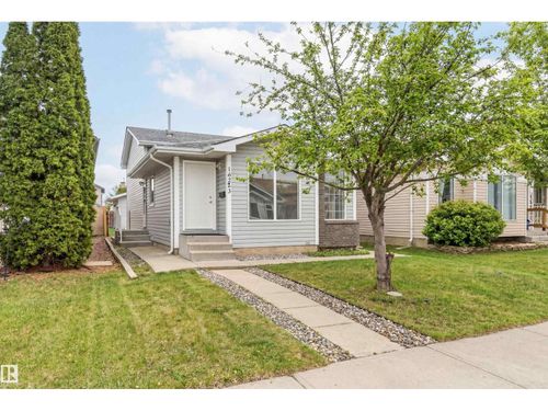 16223 55a St Nw, Edmonton, AB, T5Y2T8 | Card Image