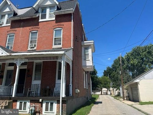 911 W Lafayette St, NORRISTOWN, PA, 19401-4417 | Card Image
