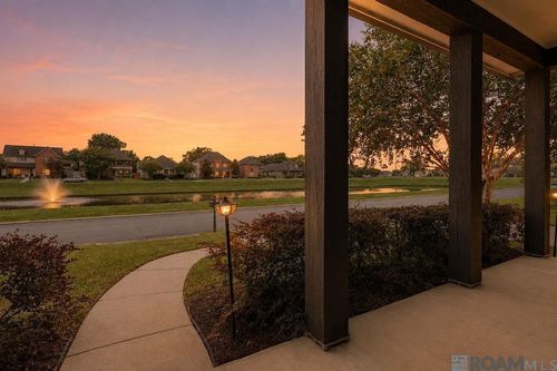 15463 Green Trails Blvd, Baton Rouge, LA, 70817-3173 | Card Image