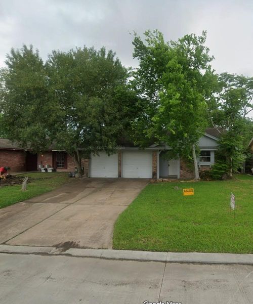 4907 Redfish Reef Dr, Bacliff, TX, 77518-2406 | Card Image