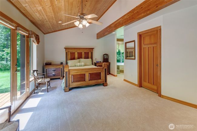 31520 94 Th Ave E, House other with 3 bedrooms, 4 bathrooms and 5 parking in Eatonville WA | Image 12