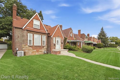 17327 Hartwell Street, Detroit, MI, 48235 | Card Image