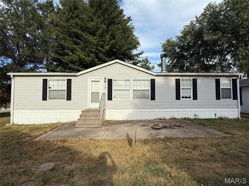 5 National St, Pocahontas, IL, 62275-1057 | Card Image