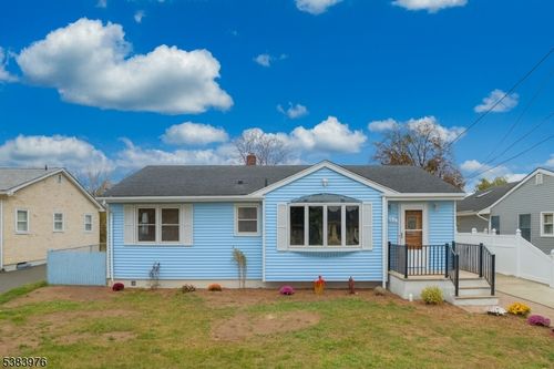 117 S 20th Ave, Manville, NJ, 08835-1639 | Card Image