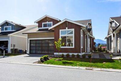 104 - 46213 Hakweles Rd, House other with 3 bedrooms, 3 bathrooms and 4 parking in Chilliwack BC | Image 3